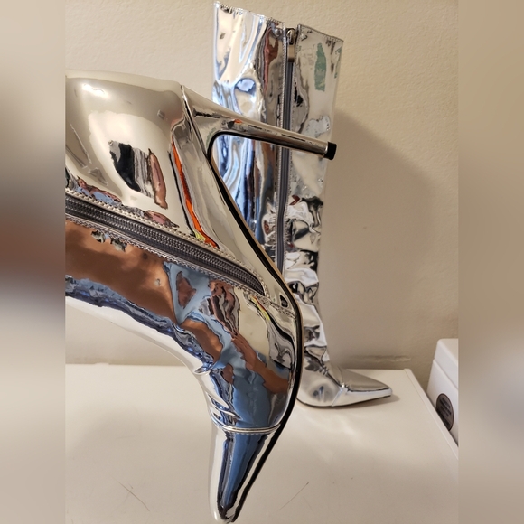 Women's Knee High Boots Pointed Toe Stiletto Heel Metallic Zipper Boots size 10 - Picture 5 of 14